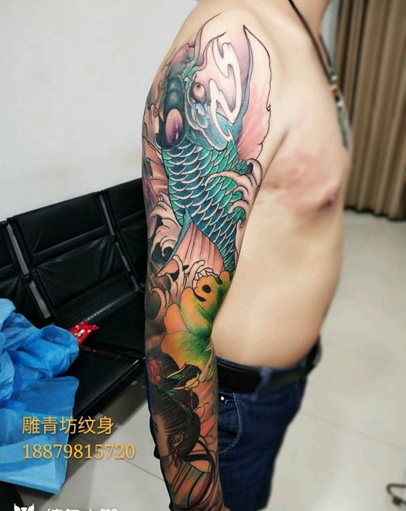 鲫鱼  美女花臂纹身图片