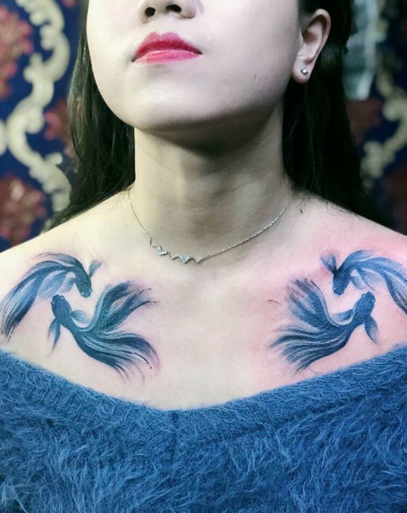 双鱼纹身图片_颈部肩部水墨新传统纹身图案