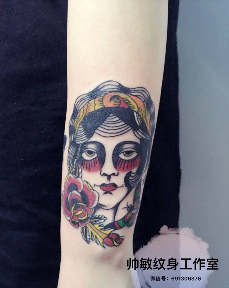 卍纹身图片_帅敏TATO人物欧美手臂成品纹身图案