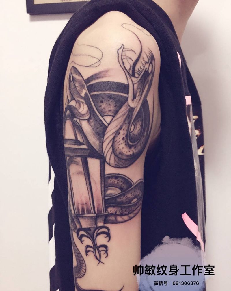 卍蛇纹身图片_手臂手稿传统帅敏TATTOO动物原创纹身图案