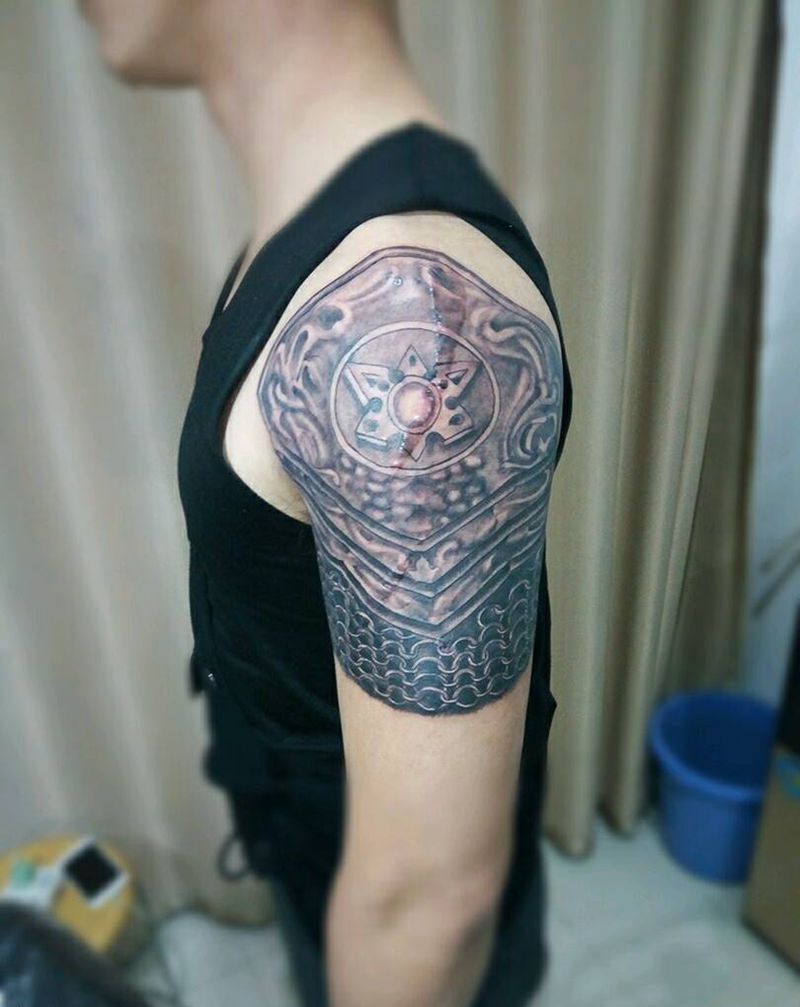 链甲遮盖瘢痕纹身图片