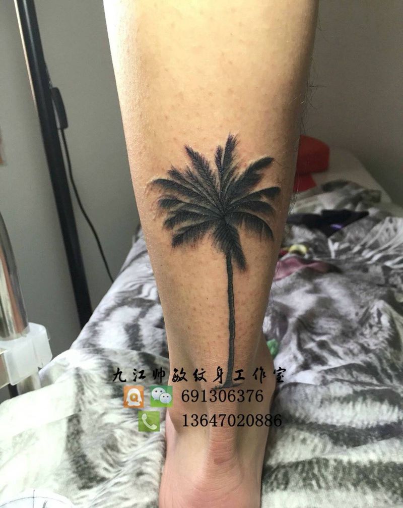 椰树纹身图片_成品脚部写实欧美植物纹身图案