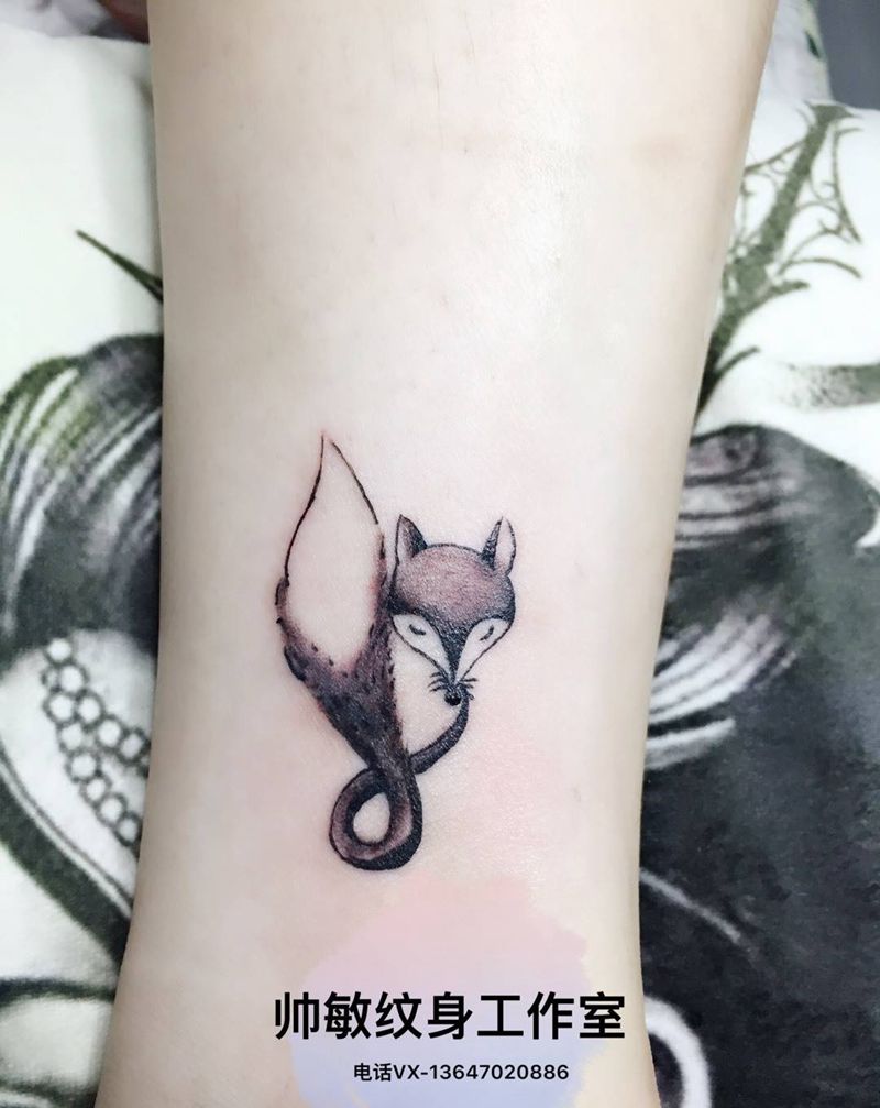 狐狸纹身图片_帅敏TATTOO纹身图案