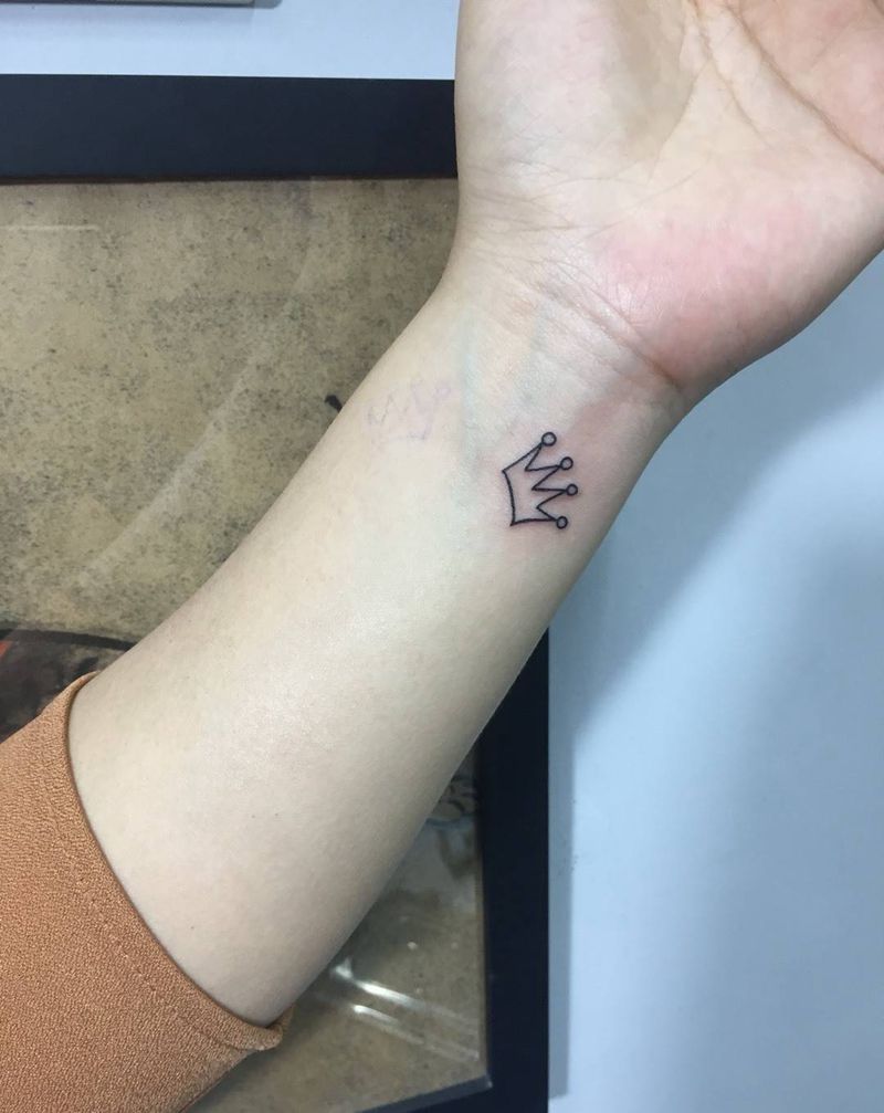 皇冠纹身图片_帅敏TATTOO纹身图案