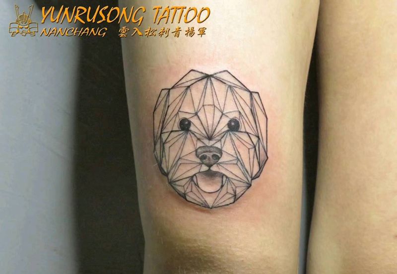 几何狗狗纹身图片