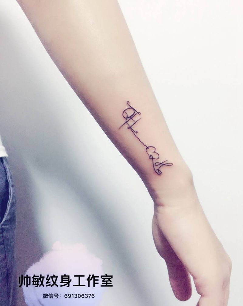 字母纹身图片_帅敏TATTOO情侣字符手部插画纹身图案