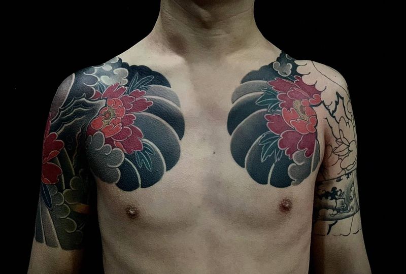 牡丹半甲纹身图片_老传统纹身图案