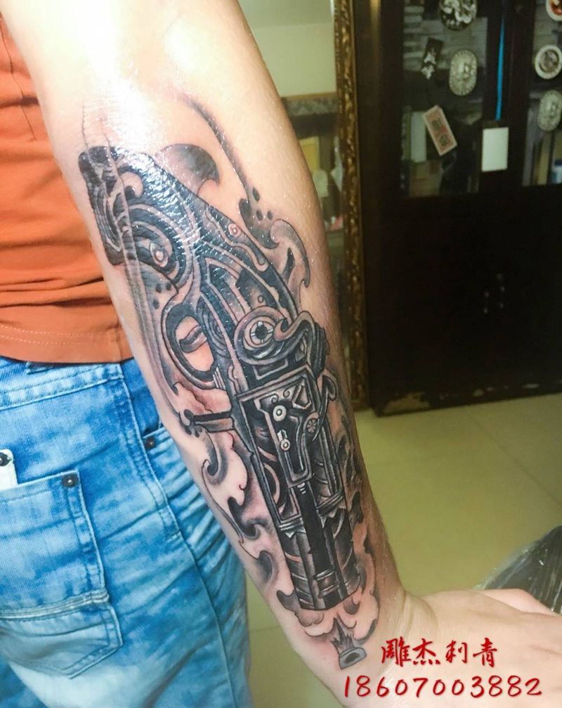 枪纹身图片_成品手臂手部欧美贴纸几何纹身图案
