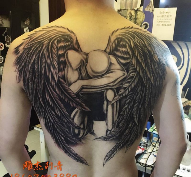 半背天使纹身图片_成品背部欧美肖像人物鬼神宗教纹身图案