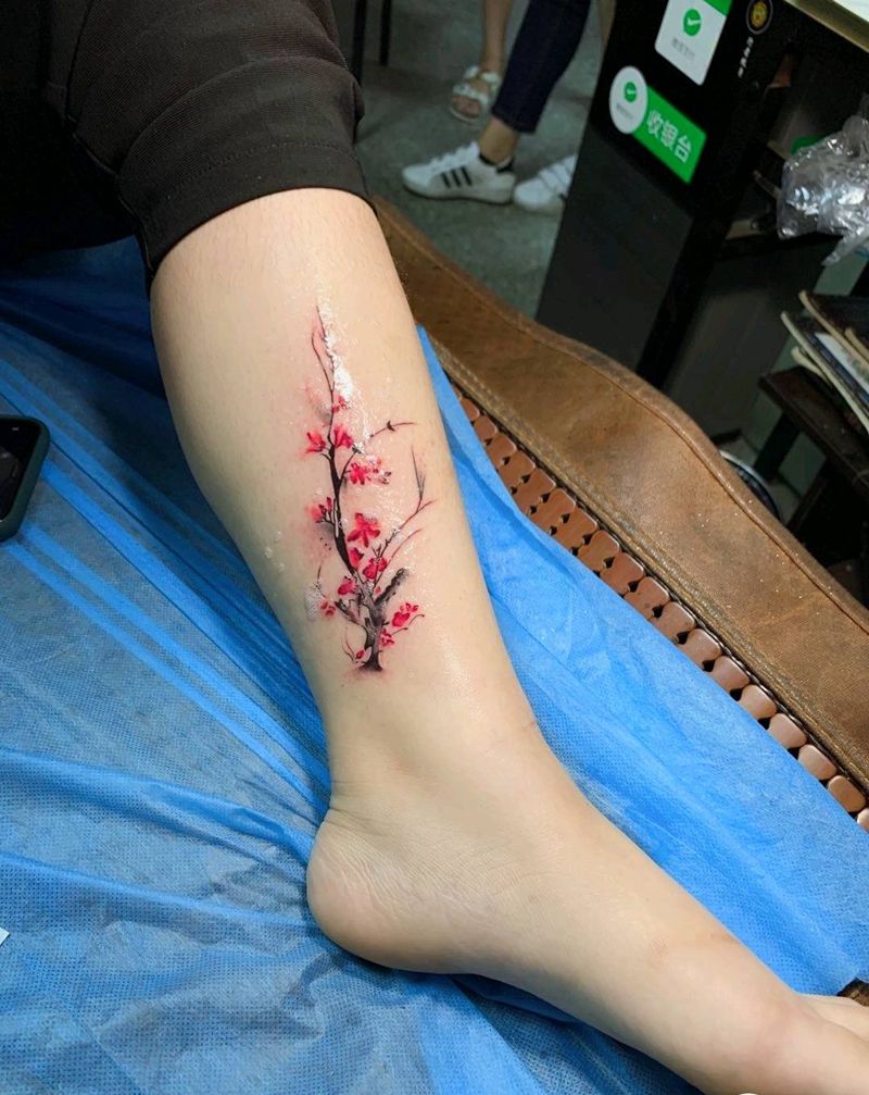 一枝红杏出墙来纹身图片_脚部纹身图案