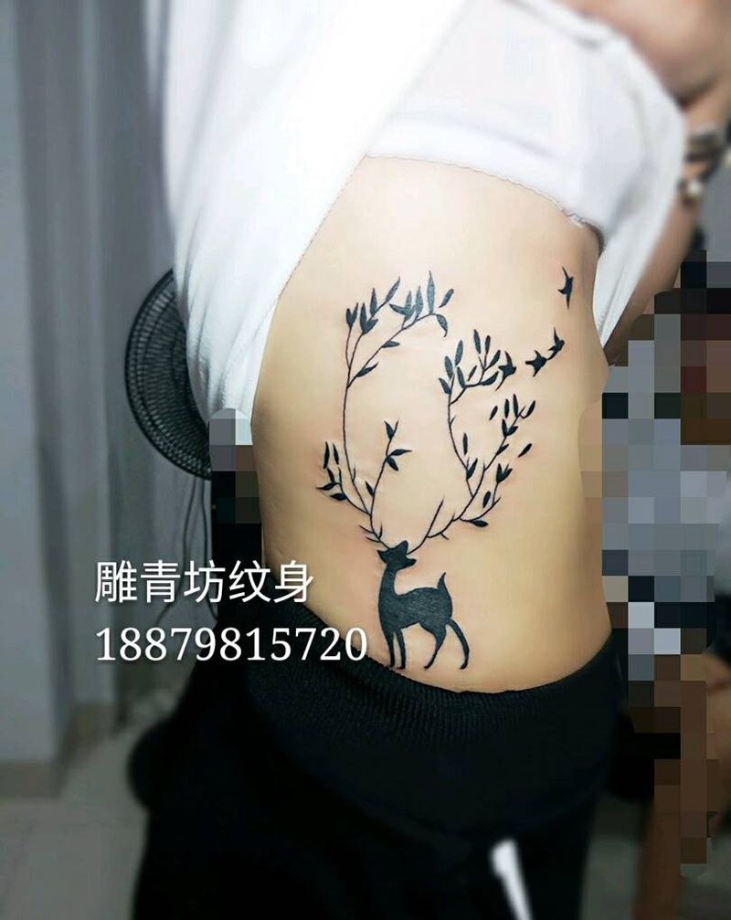 鹿纹身图片
