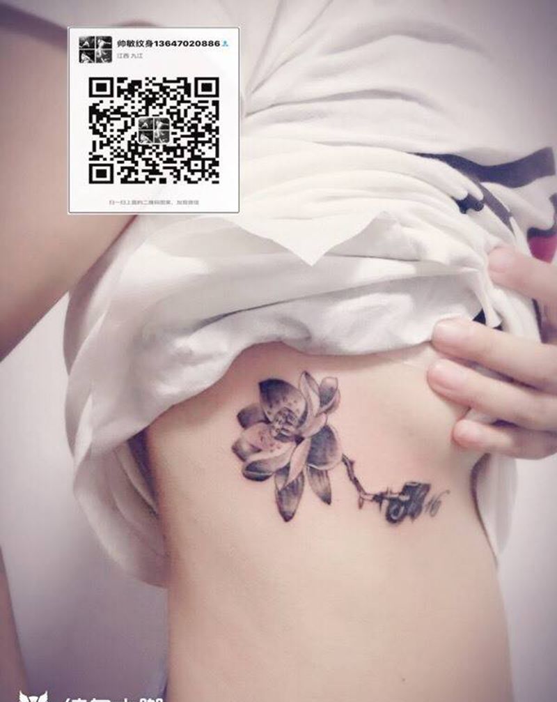 荷花纹身图片_腰部手稿写实清新静物植物情侣原创纹身图案
