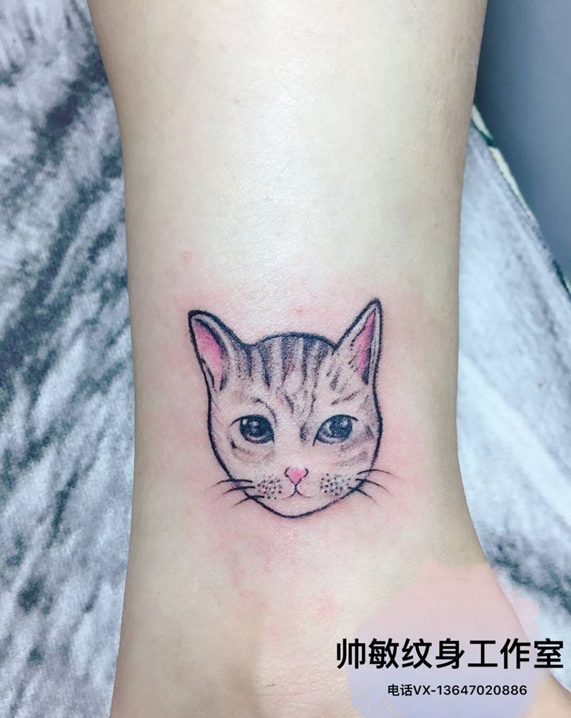 猫纹身图片_帅敏TATTOO动物写实脚部手稿纹身图案