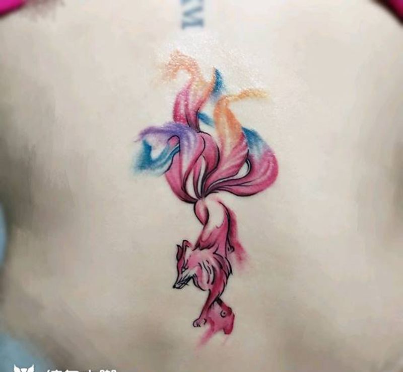水彩狐狸纹身图片