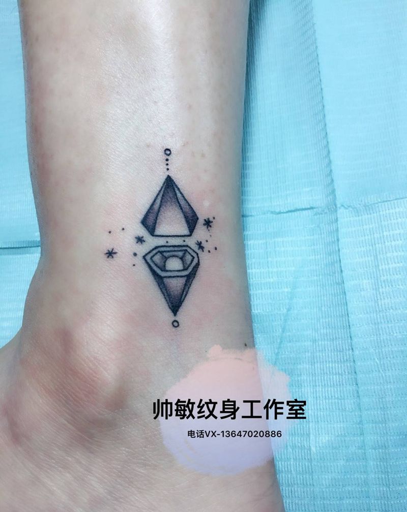 卐纹身图片_帅敏TATTOO纹身图案