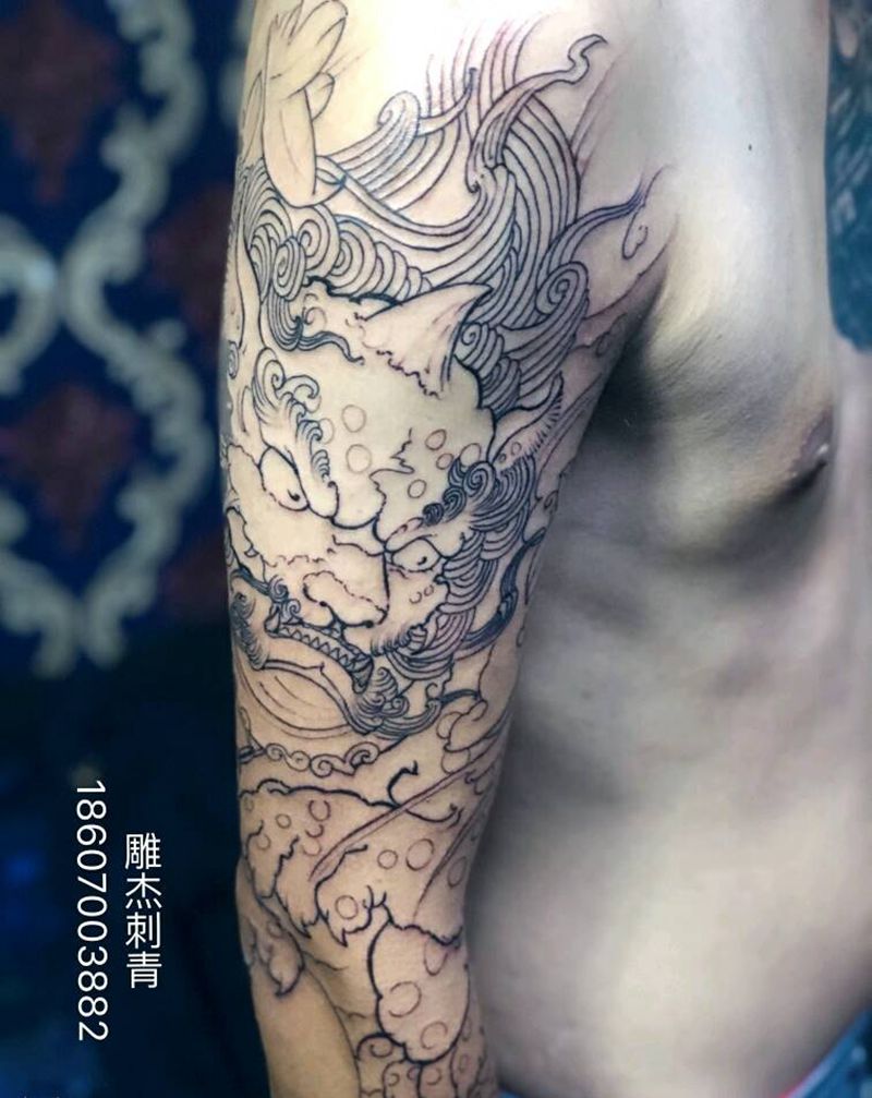 七分臂线纹身图片_手臂老传统纹身图案