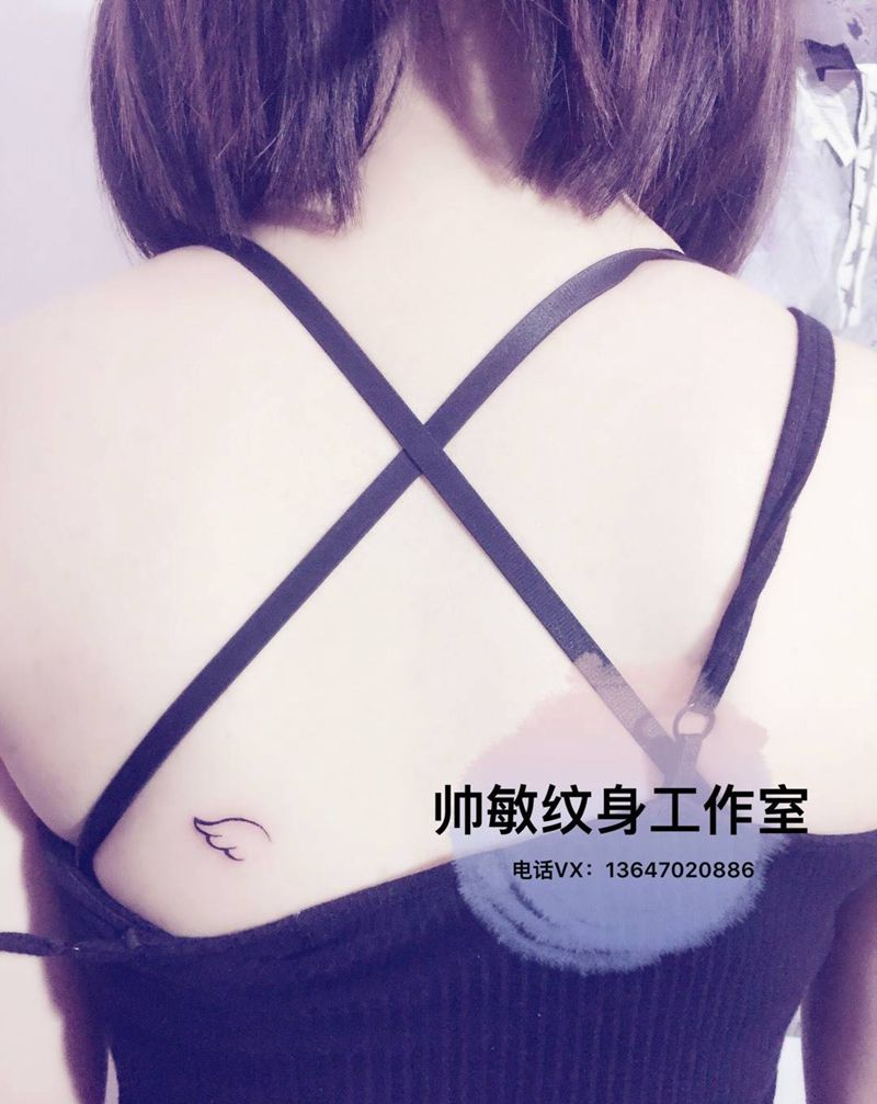 翅膀纹身图片_帅敏TATTOO情侣清新背部插画纹身图案