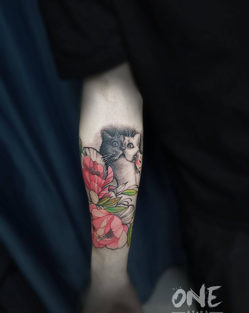 猫咪素花素描纹身图片_手臂手部点刺欧美写实素描猫素花彩色纹身图案