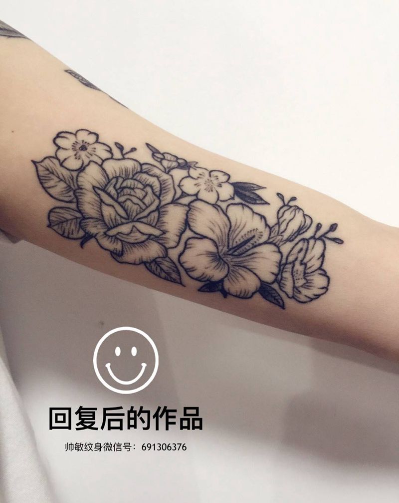 花卍纹身图片_成品手部写实植物帅敏TATO情侣纹身图案