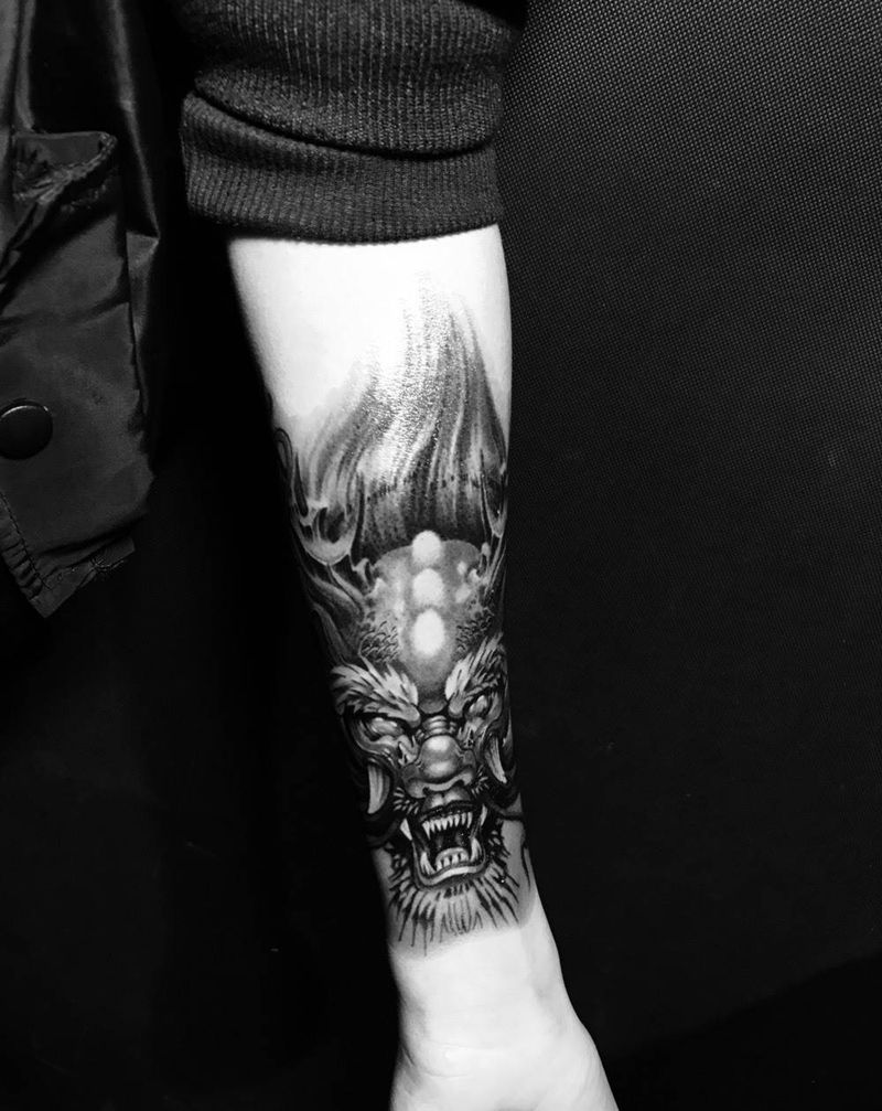 龙纹身图片_欧美成品手部动物纹身图案