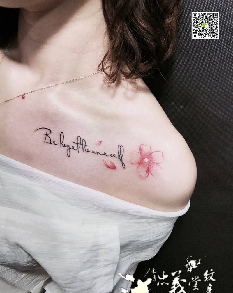 锁骨小清新纹身图片_成品传统习俗几何动物植物纹身图案