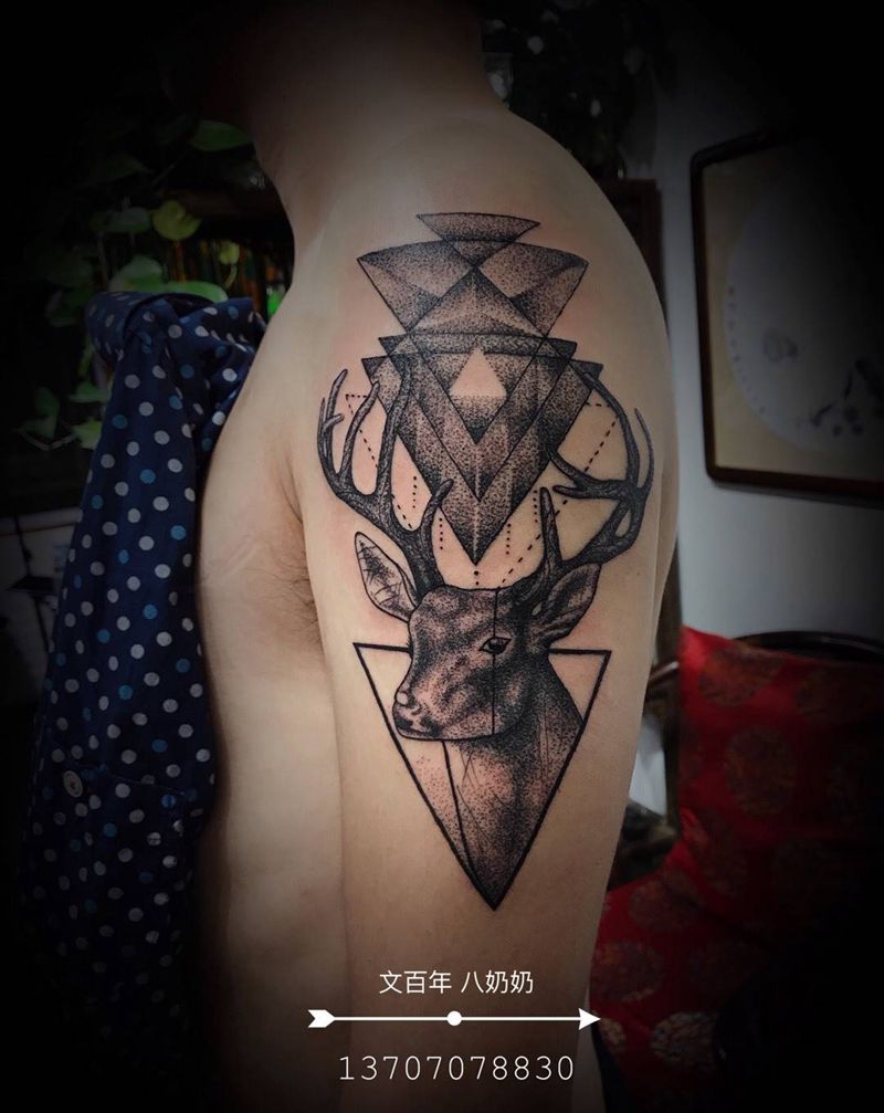 点刺鹿纹身图片