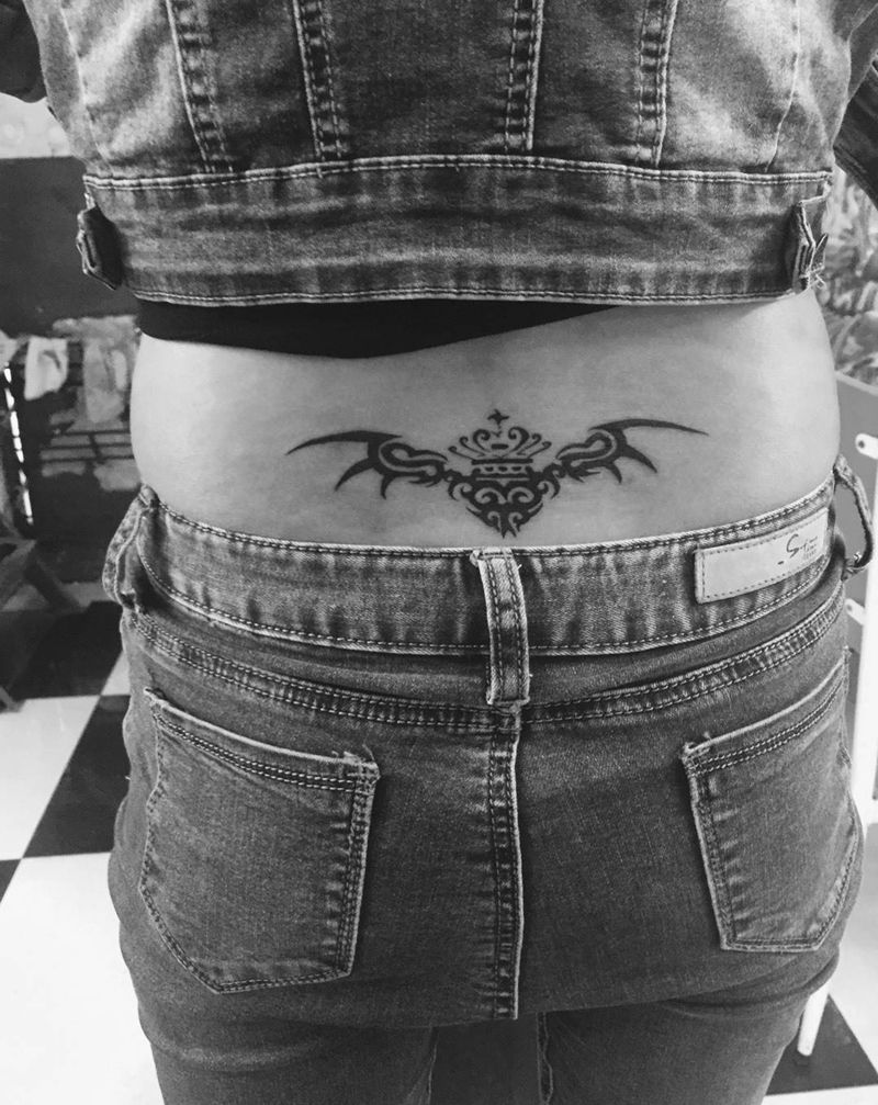 腰花纹身图片_腰部成品清新图腾纹身图案