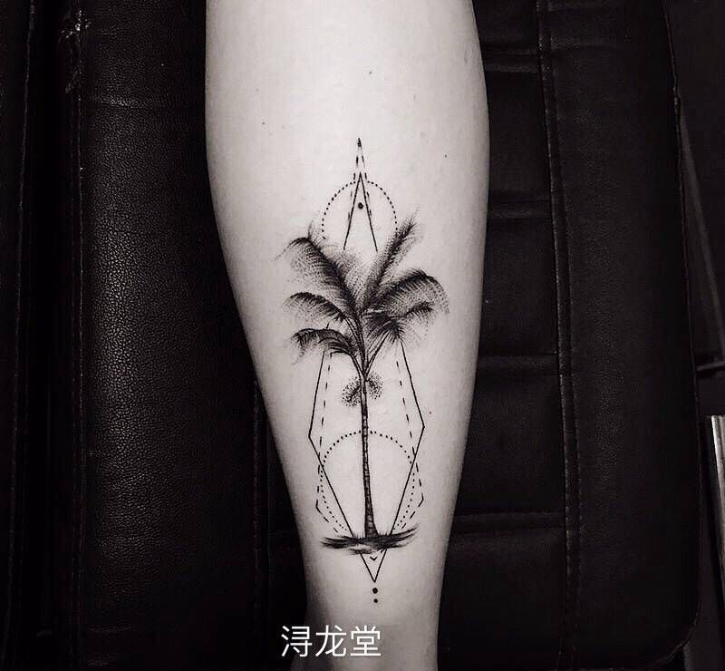 椰子树纹身图片_几何植物纹身图案