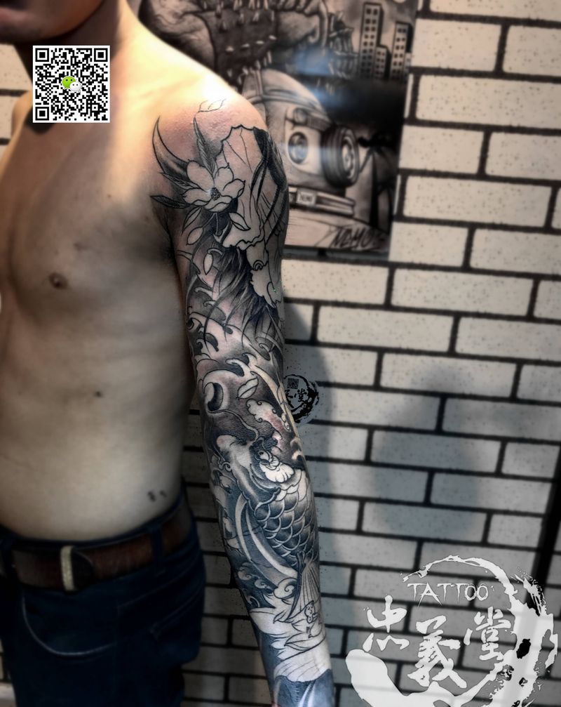 花臂纹身图片_手臂新传统纹身图案