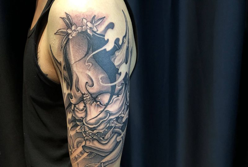 般若纹身图片_手部新传统纹身图案