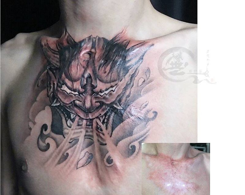 烫伤疤痕遮盖纹身图片_胸部纹身图案