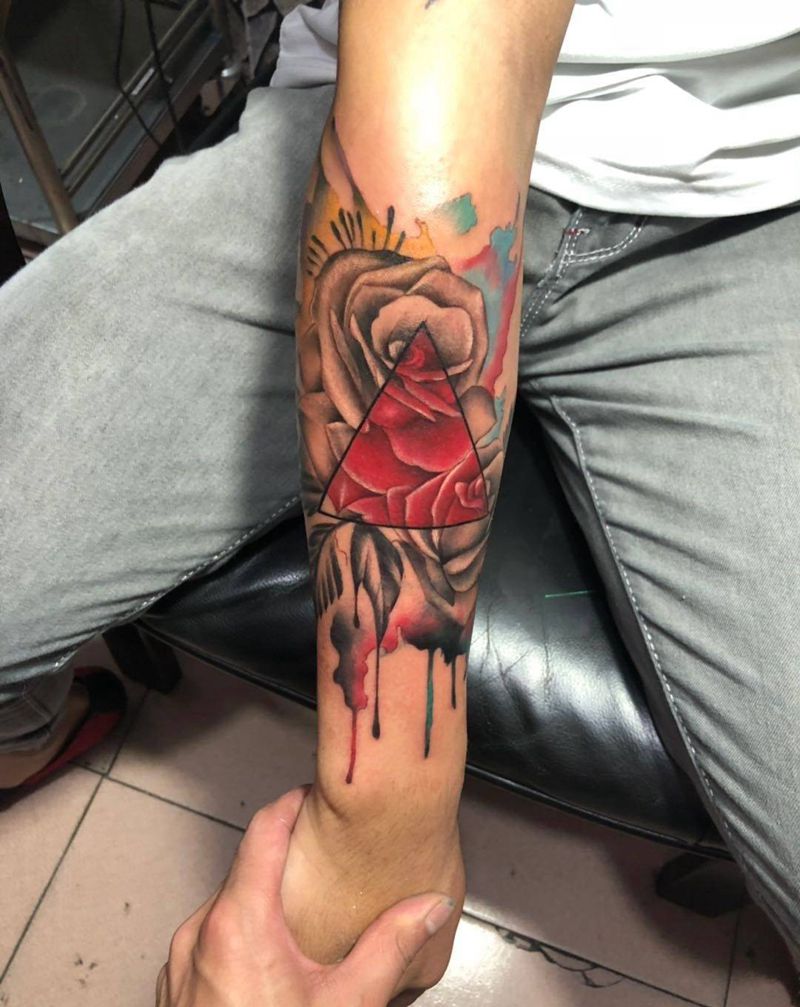 泼墨玫瑰纹身图片