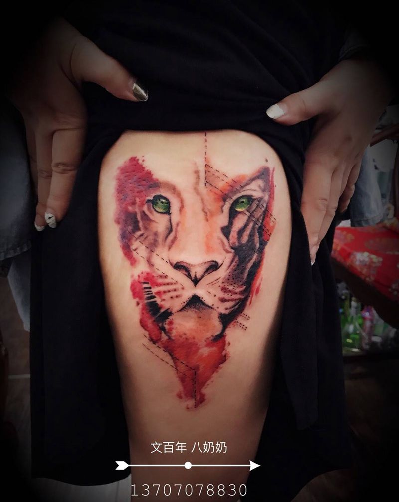 水墨狮子纹身图片