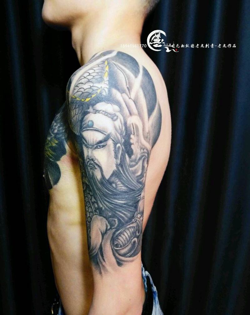又是遮盖纹身图片_胸部手臂传统遮盖成品纹身图案