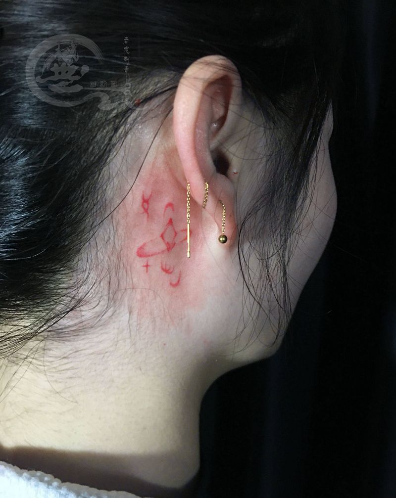 耳后小清新纹身图片_颈部纹身图案