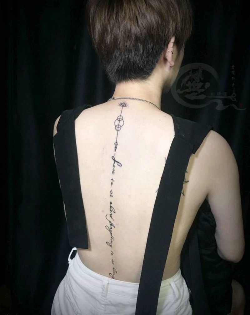 脊椎纹身纹身图片_背部纹身图案