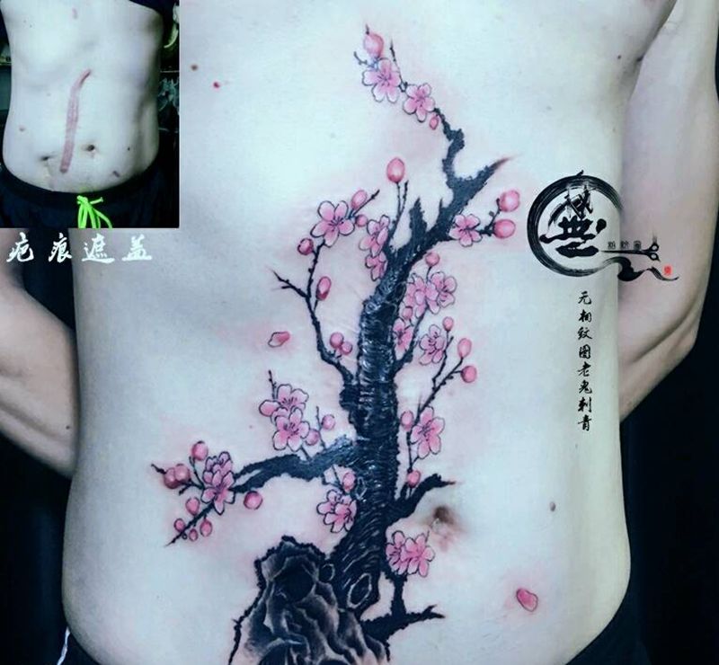 梅花纹身图片_腹部疤痕遮盖纹身图案
