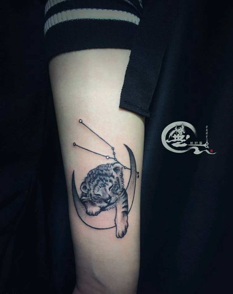 小脑斧纹身图片_手臂小清新纹身图案