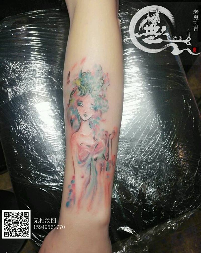 水彩插画纹身图片_手臂清新水彩成品纹身图案
