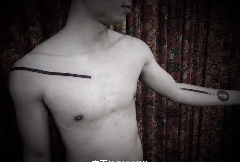 简约线条纹身图片