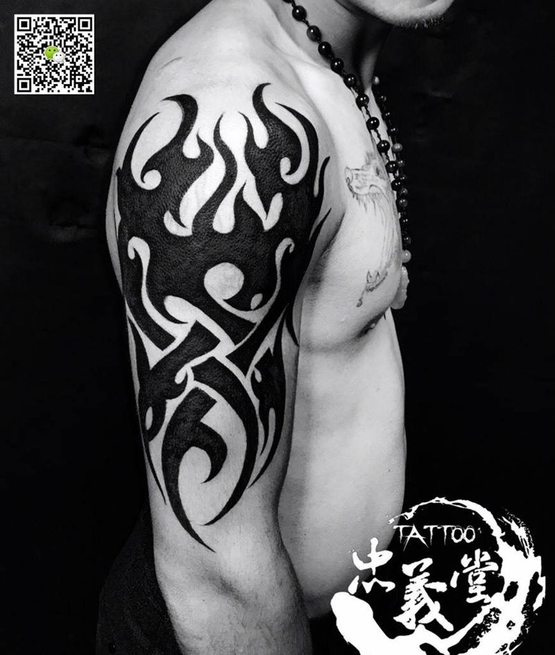 图腾纹身图片_手臂手部图腾纹身图案