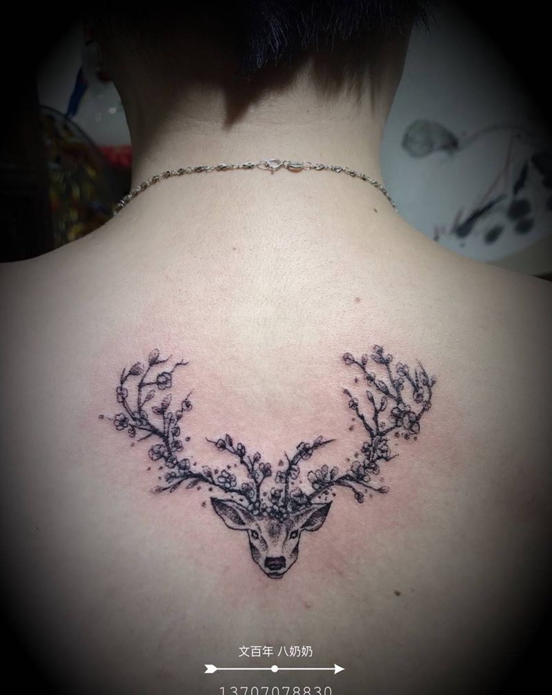 小鹿一枚纹身图片