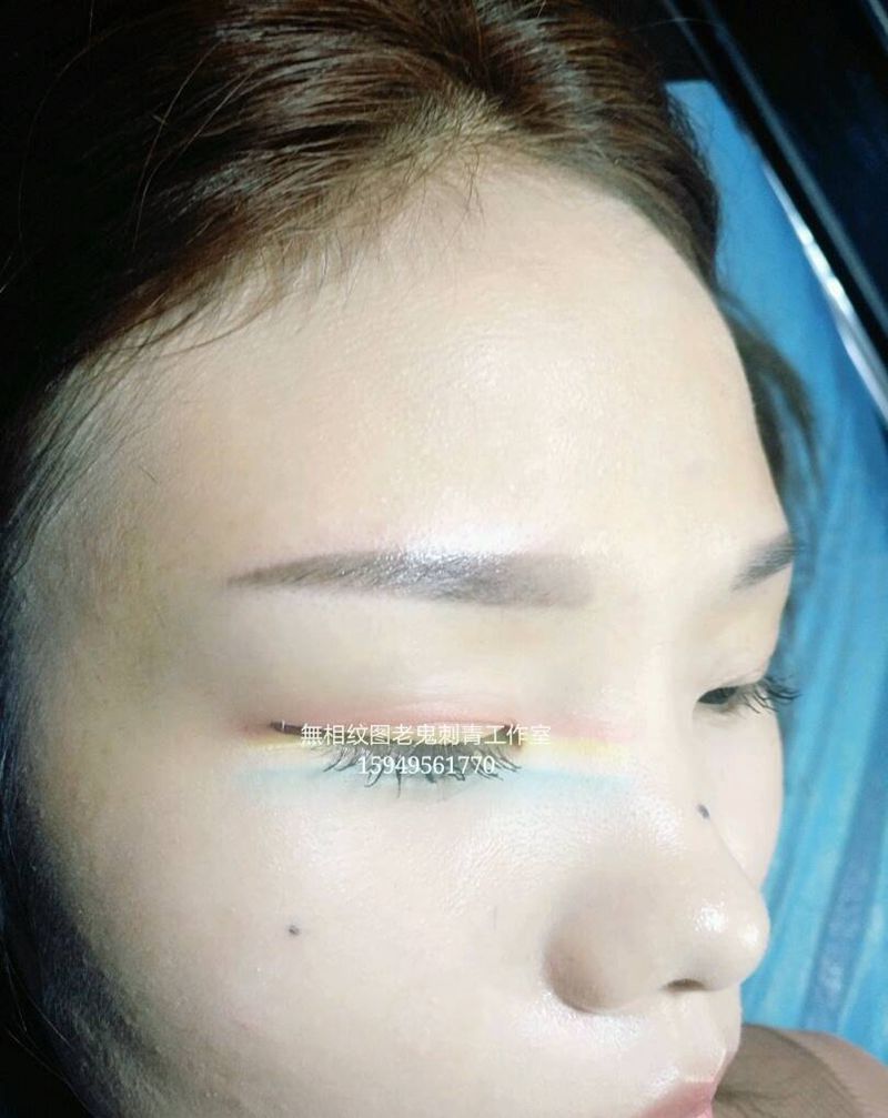 水雾眉纹身图片