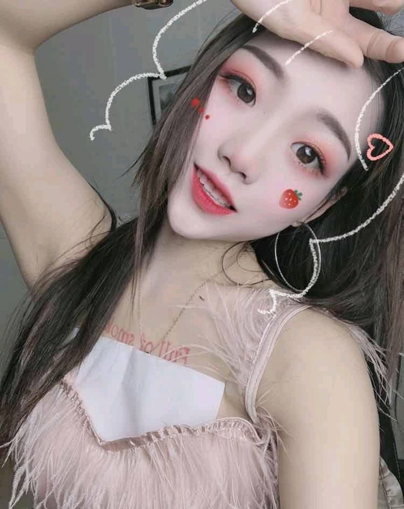 买家秀纹身图片_胸部几何纹身图案