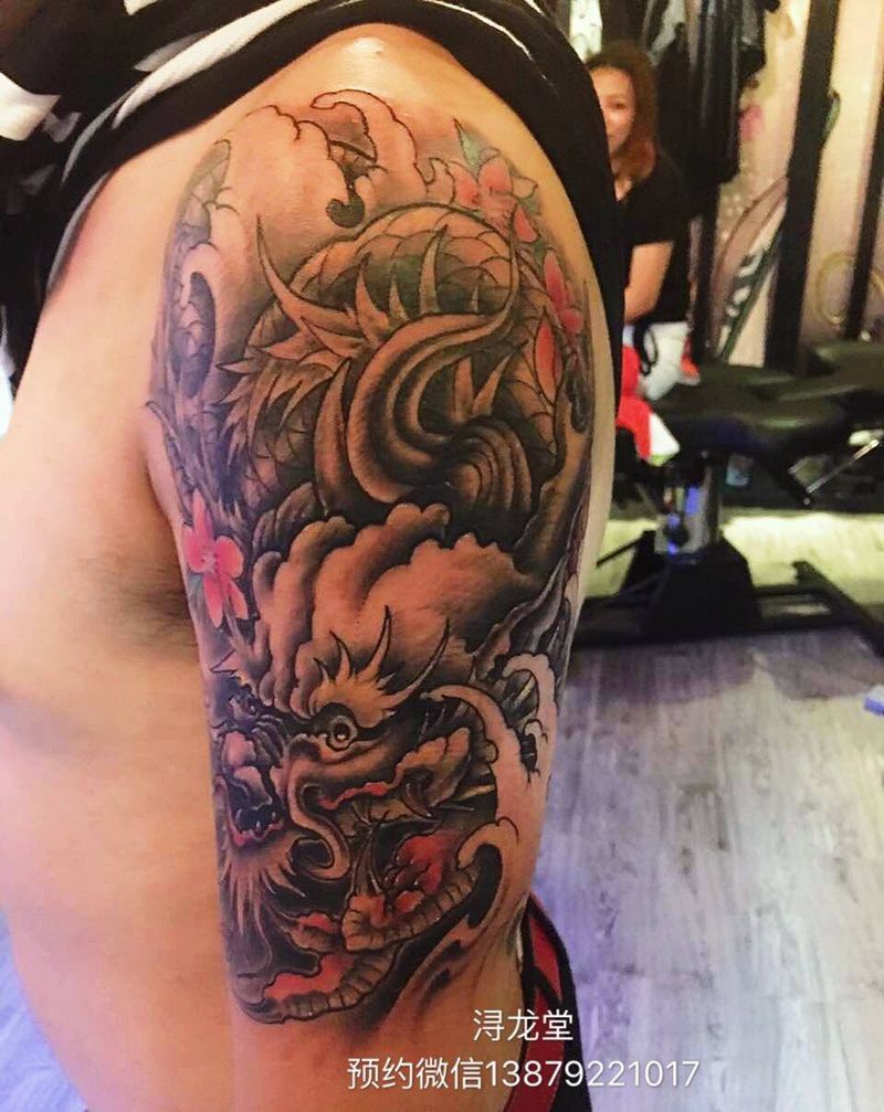 龙头纹身图片_手臂纹身图案