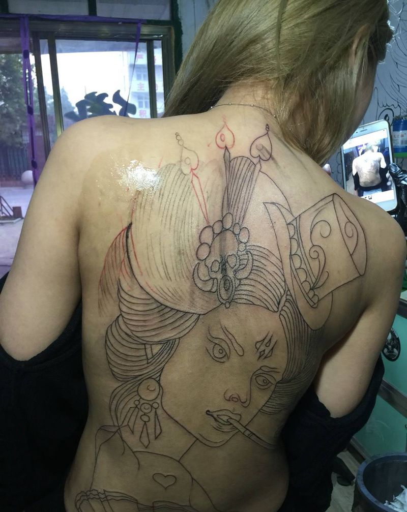 艺妓未完成纹身图片