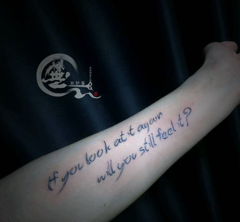 英文字体纹身图片_手臂纹身图案