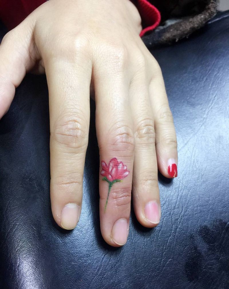 小花一朵纹身图片