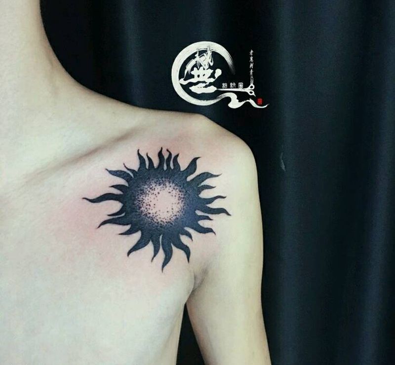 图腾纹身图片_肩部纹身图案