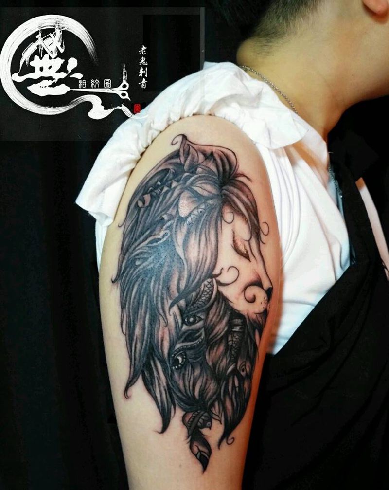 狮子座纹身图片_手臂欧美成品纹身图案